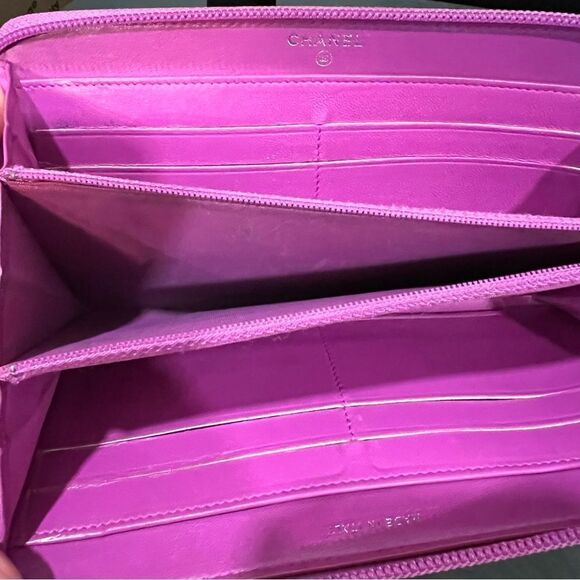 Chanel Zip Around Wallet - Picture 6 of 12